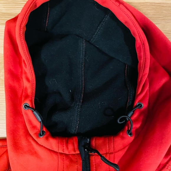 Misty Mountain Hooded Jacket - Picture 8 of 14